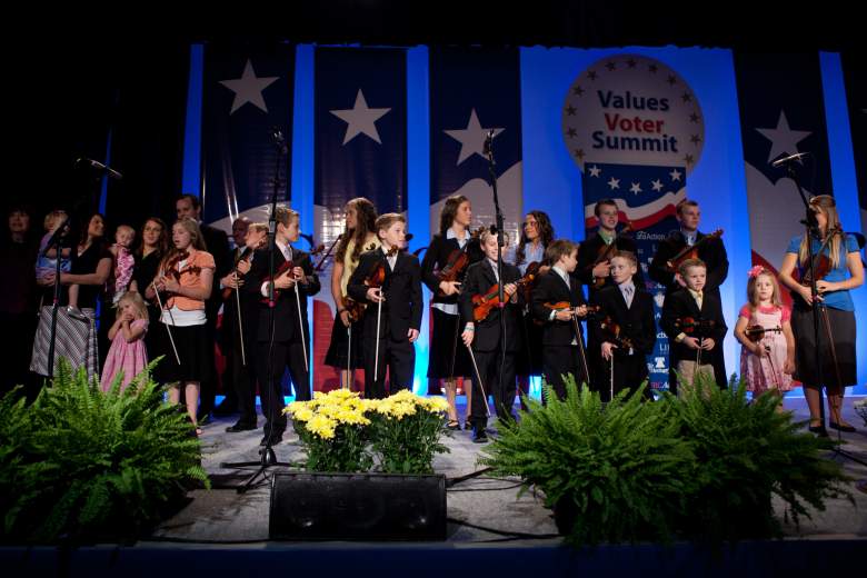  The Duggar Family of The Learning Channel TV show "19 Kids and Counting" (Getty)
