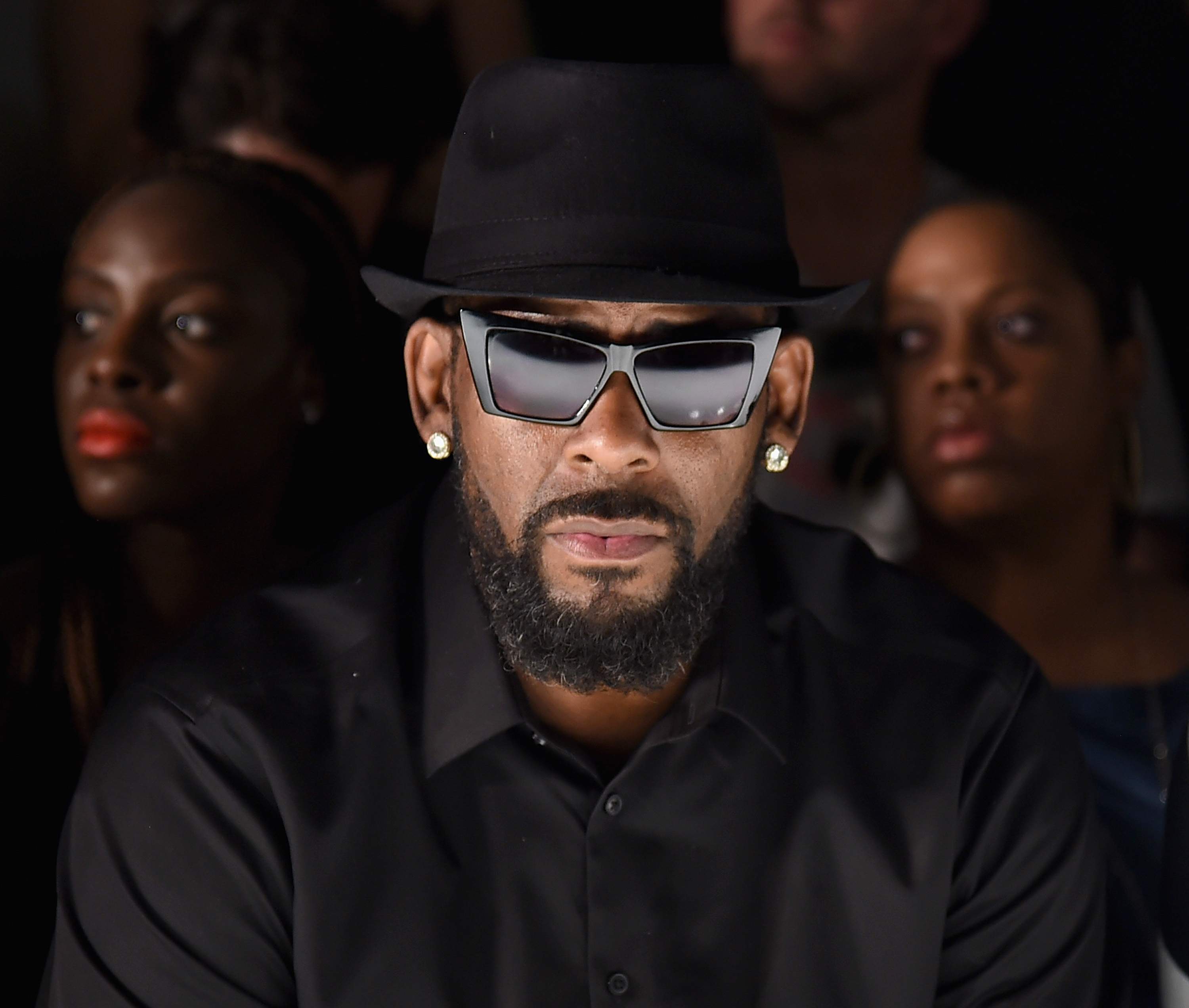 R. Kelly lawsuit