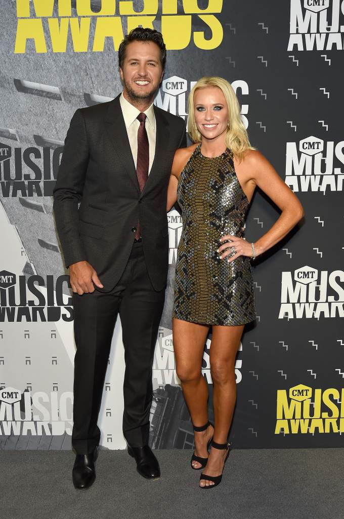 CMT Music Awards, CMT Music Awards 2017, CMT Music Awards 2017 Red Carpet, CMT Music Awards 2017 Best Dressed Photos
