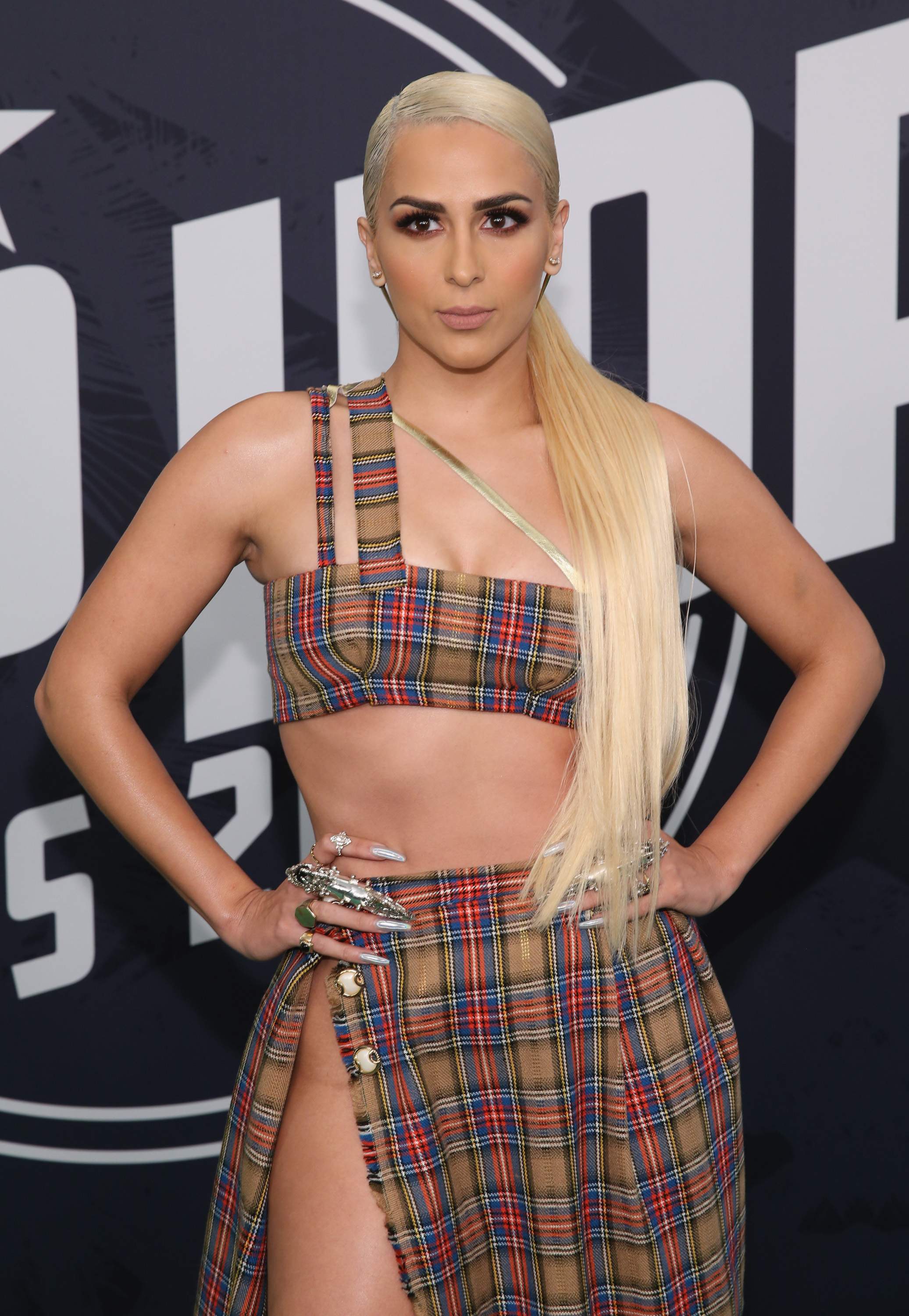 BET hip hop awards red carpet photos, pics of dj khaled on red carpet at the bet awards