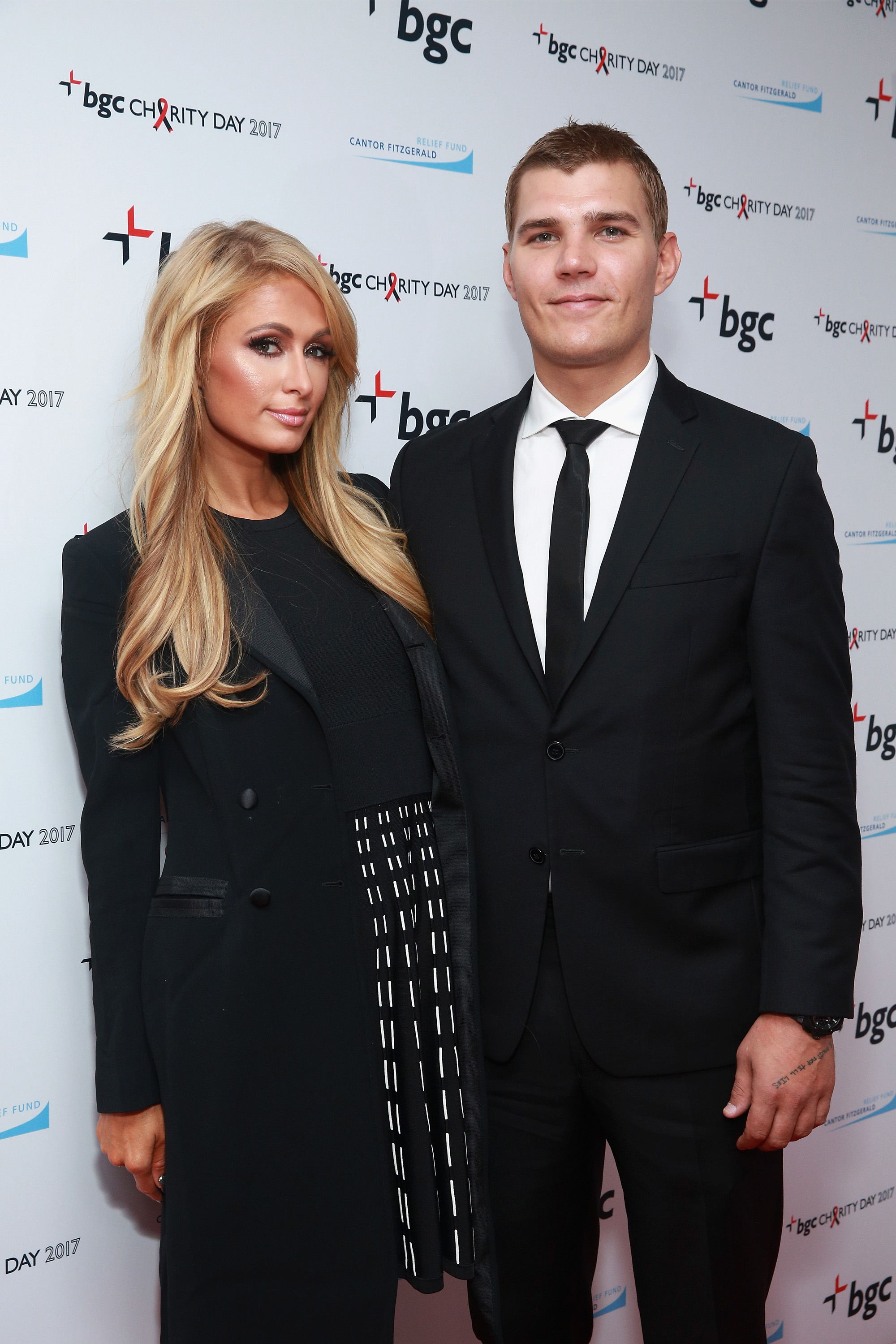 paris hilton boyfriend, paris hilton fiance, paris hilton and chris zylka, paris hilton engaged
