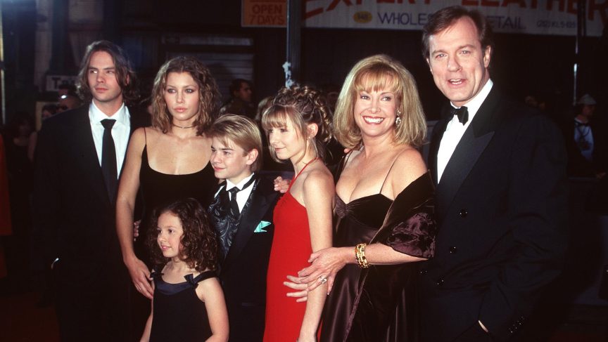Watch 7th Heaven Online