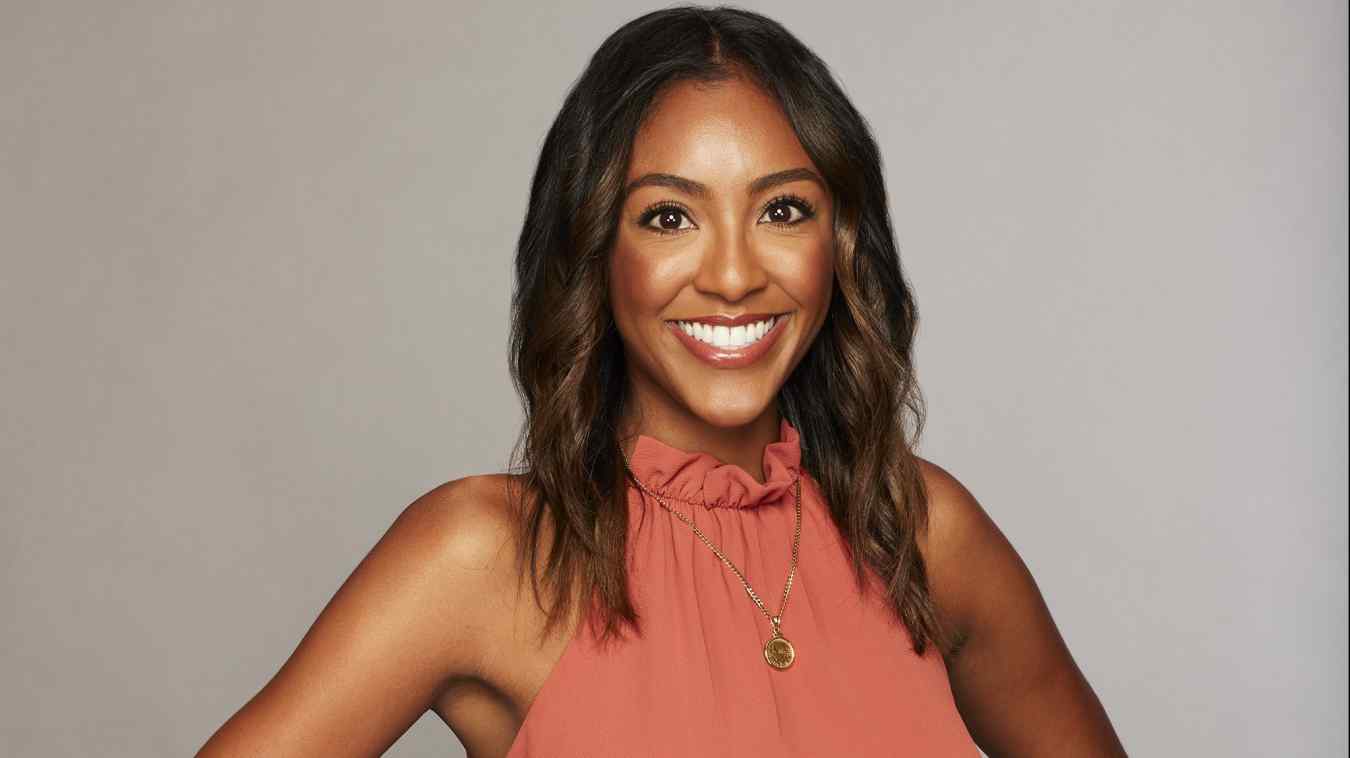 Tayshia Adams the bachelor
