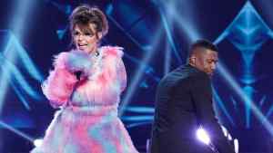 Masked Singer Sarah Palin