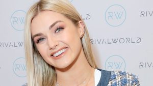 Lindsay Arnold poses with L.A.C. by Lindsay Arnold jewerly