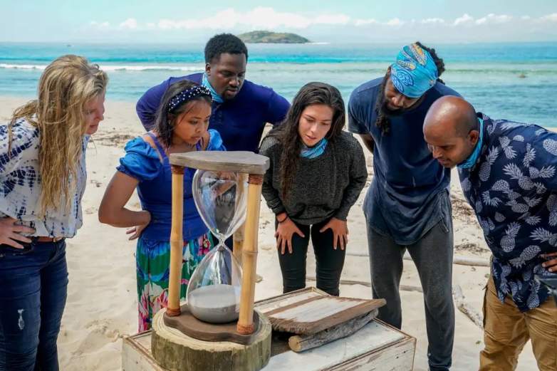 Survivor 41 contestants hourglass twist