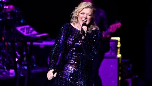 Kelly Clarkson