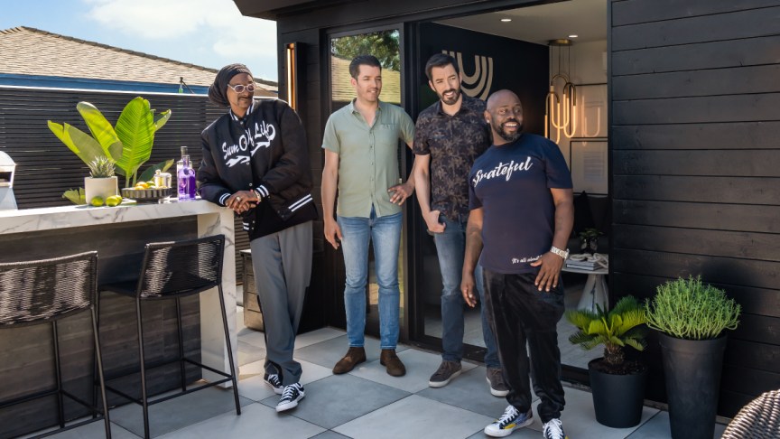 Snoop Dogg, Jonathan and Drew Scott and Khalil “Commish” Wadoo