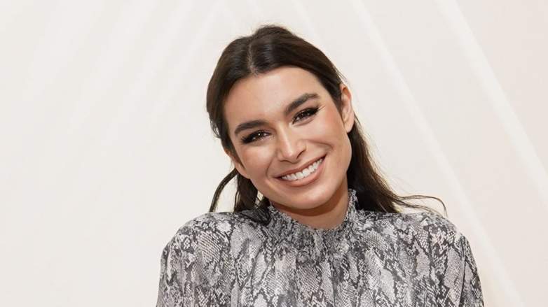 Ashley Iaconetti smiling
