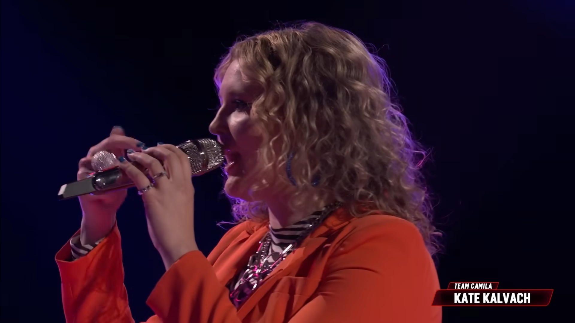 Kate Kalvach has a tech issue on The Voice