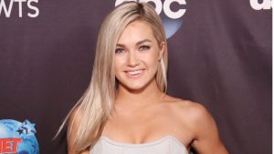 Lindsay Arnold