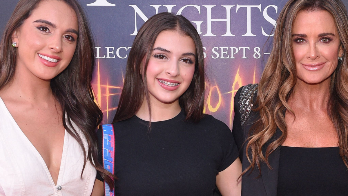 Alexia Umansky, Portia Umansky, and Kyle Richards.