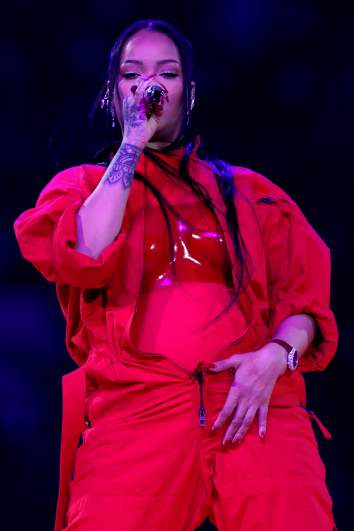 is rihanna pregnant