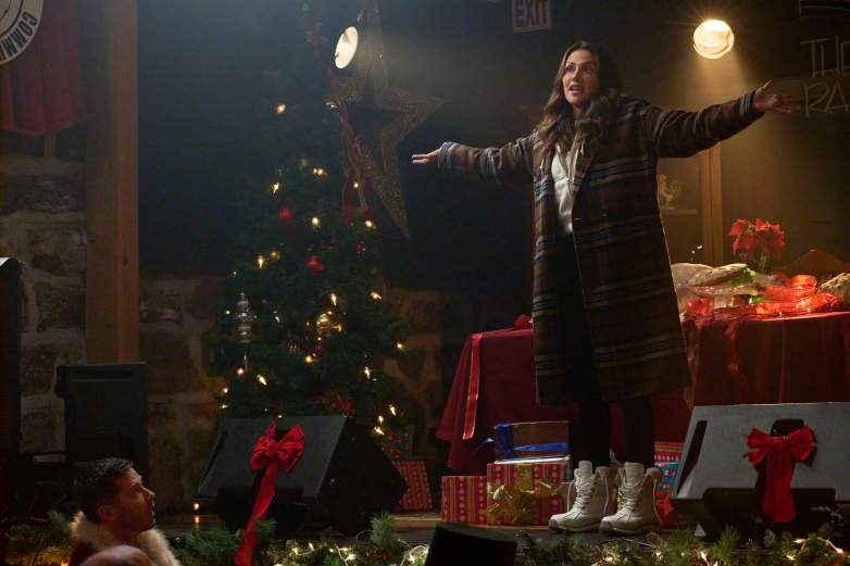 "Catch Me if You Claus"