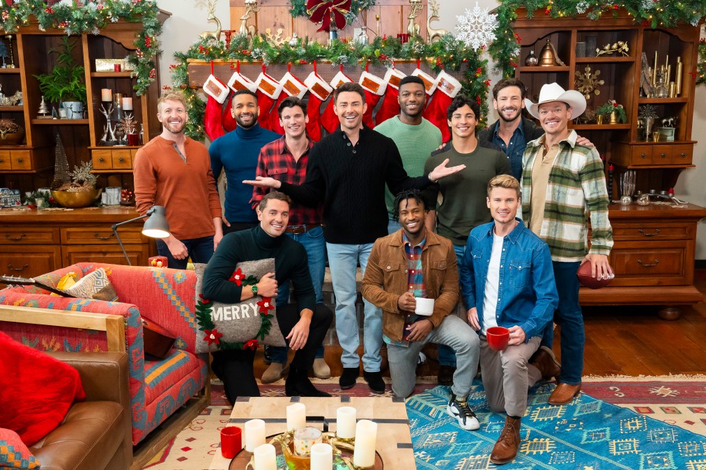 Finding Mr. Christmas Season 1 contestants