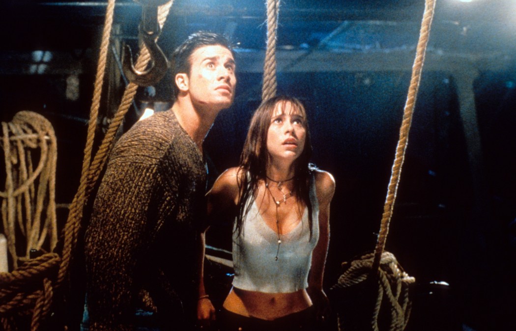 Freddie Prinze Jr. and Jennifer Love Hewitt in 1997's I Know What You Did Last Summer