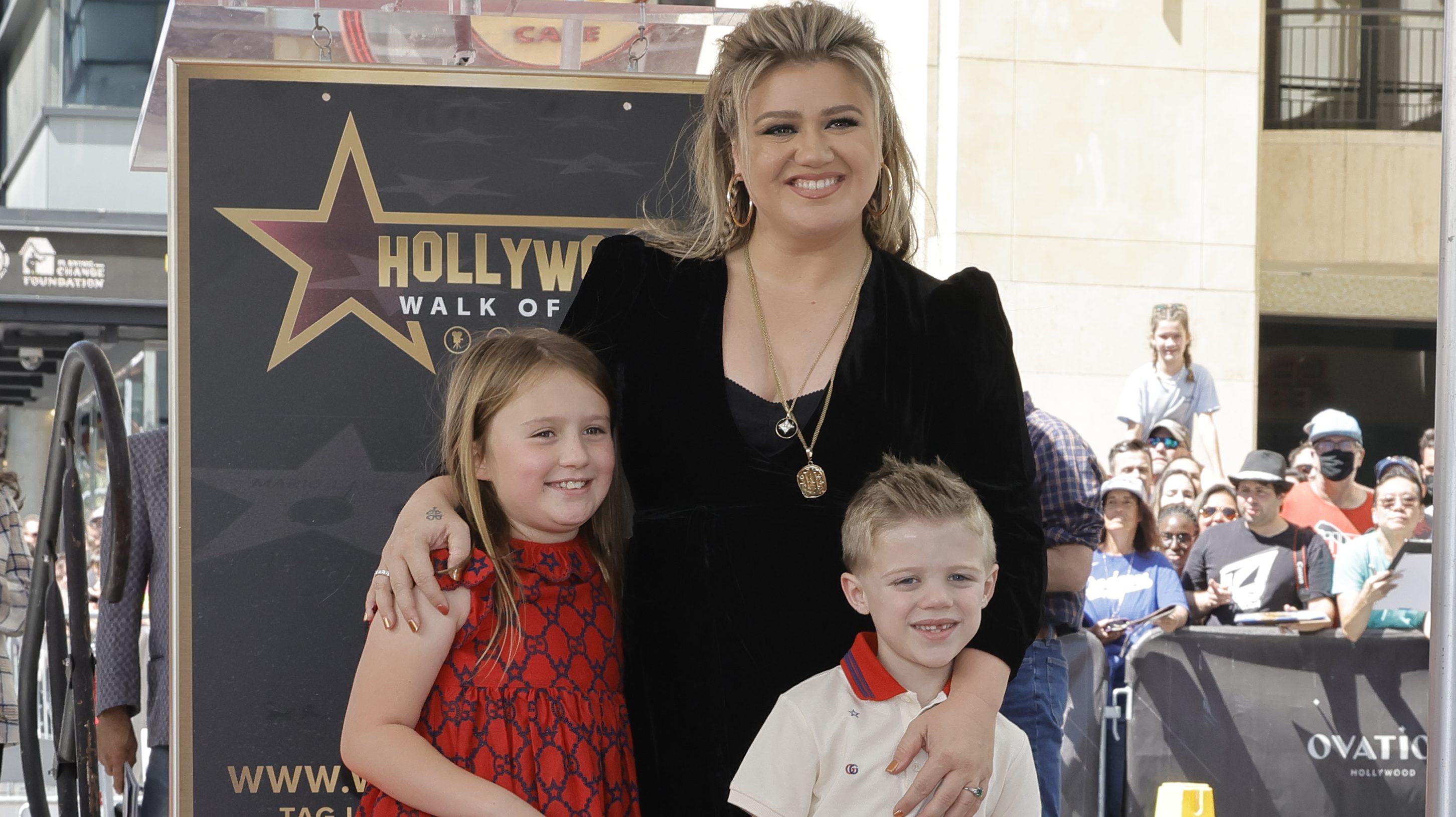 Kelly Clarkson with kids River Rose and Remy