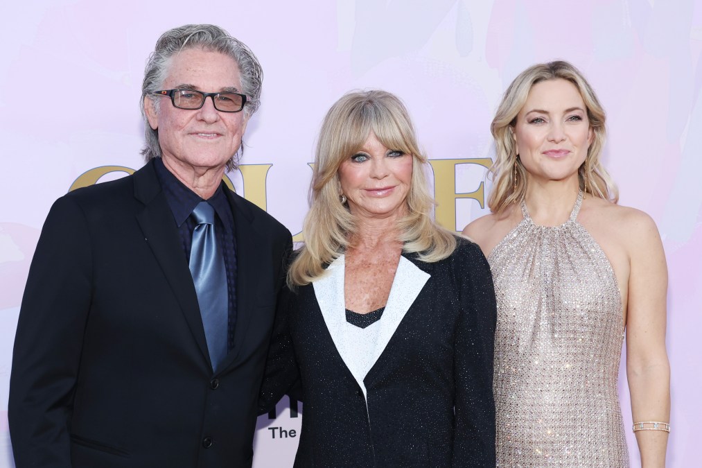 Kurt Russell, Goldie Hawn, and Kate Hudson