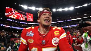 Patrick Mahomes #15 of the Kansas City Chiefs celebrates after defeating the San Francisco 49ers 25-22