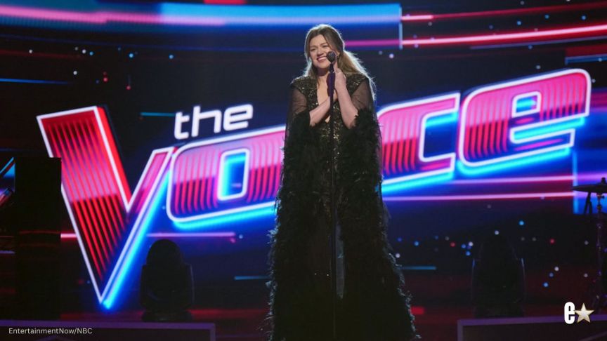 Kelly Clarkson on "The Voice"