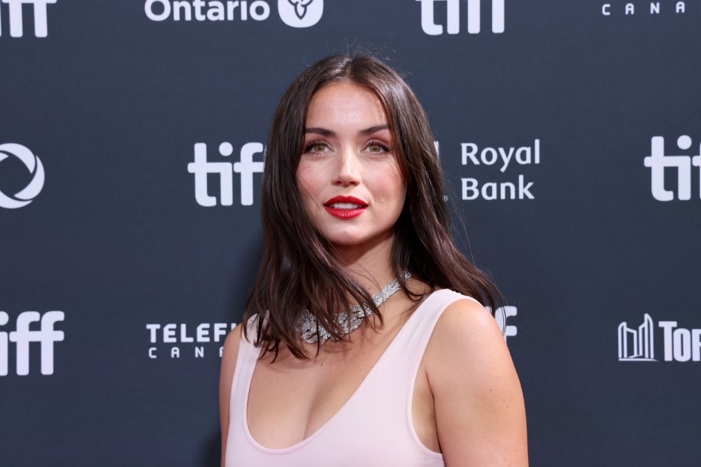 Ana de Armas attends a premiere