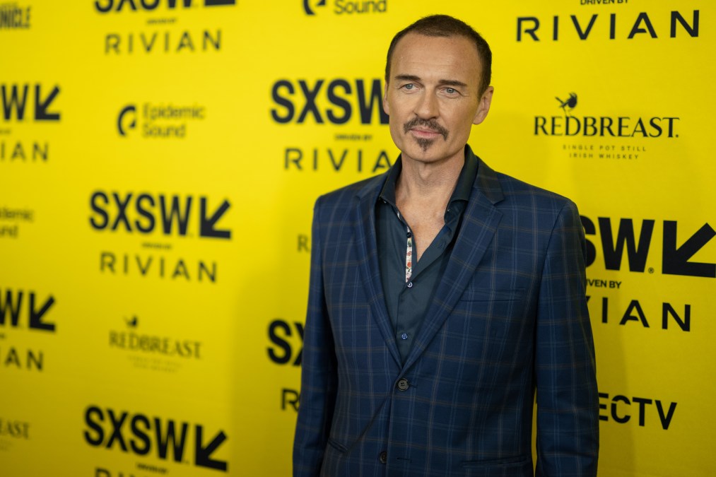 Julian McMahon 