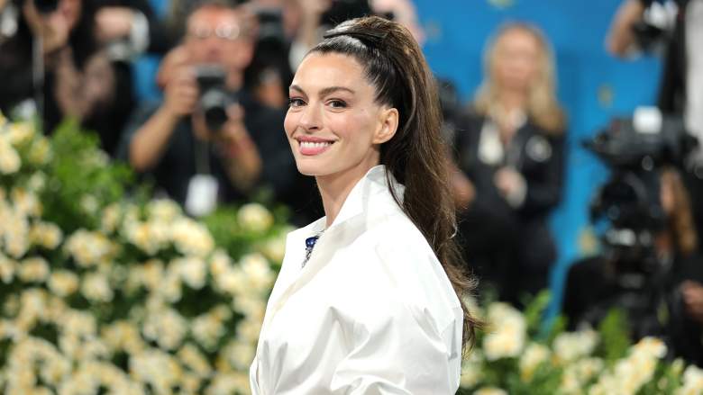 Anne Hathaway attends the 2025 Met Gala