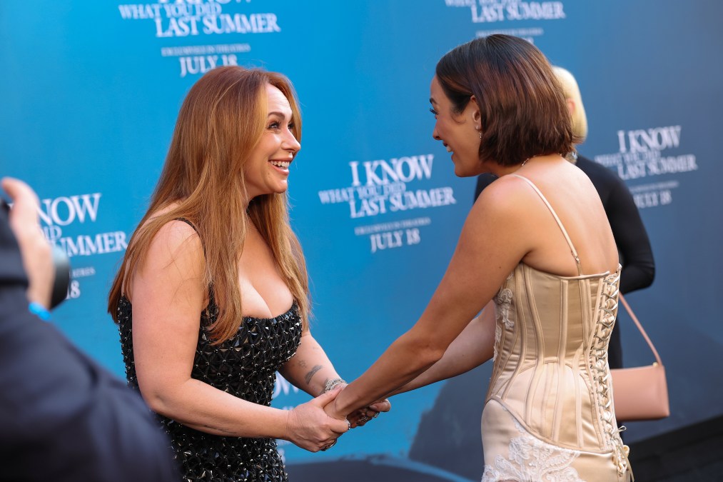 Jennifer Love Hewitt and Chase Sui Wonders at the premiere of 2025's “I Know What You Did Last Summer”