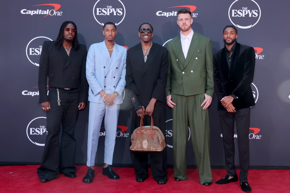Luguentz Dort, Aaron Wiggins, Jalen Williams, Isaiah Hartenstein and Isaiah Joe