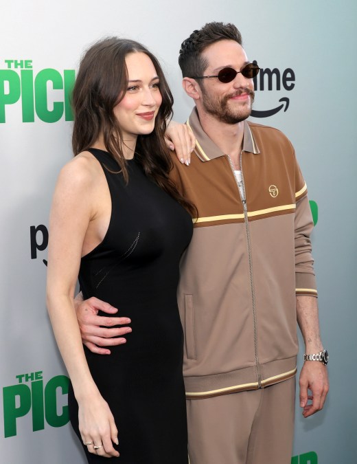 (L-R) Elsie Hewitt and Pete Davidson 