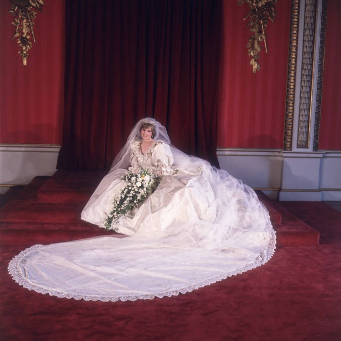 29th July 1981: Formal portrait of Lady Diana Spencer