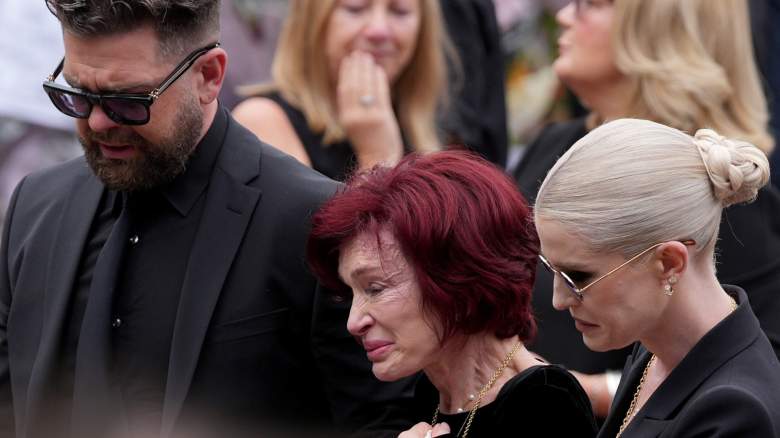 Jack, Sharon, and Kelly Osbourne crying