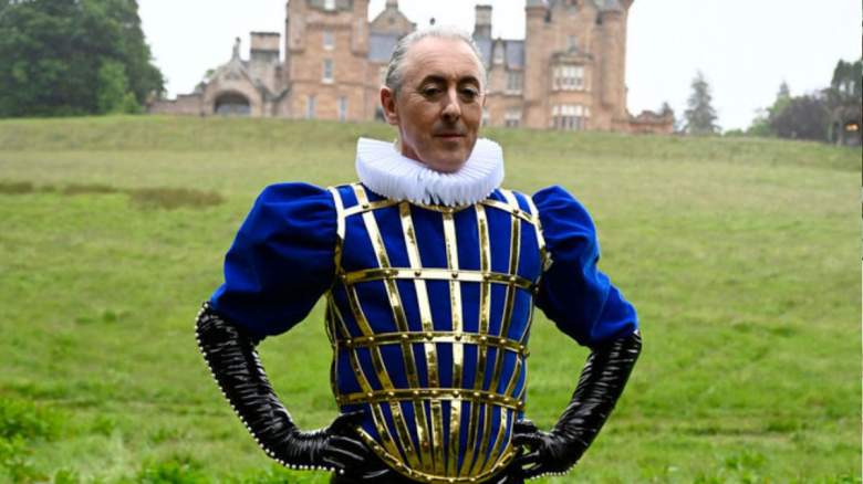 THE TRAITORS -- "The Power of The Seer" Episode 310 -- Pictured: Alan Cumming