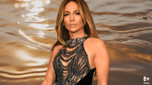 Jennifer Lopez Rocks Chic Pantsless Look