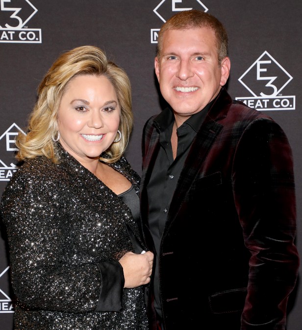 Julie Chrisley (L) and Todd Chrisley 