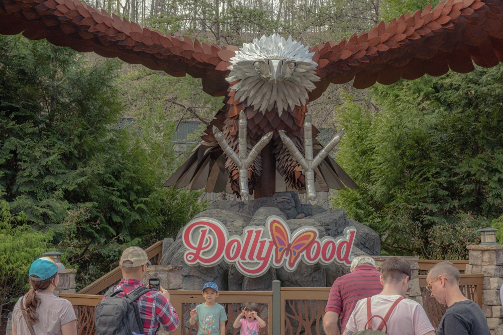 Dollywood sign