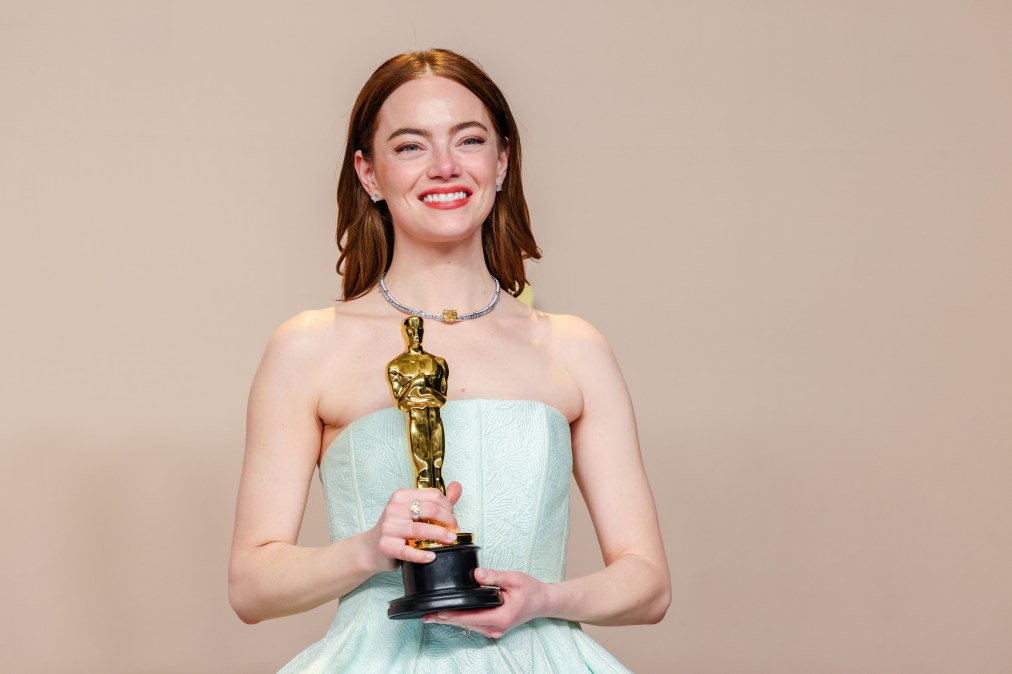 Emma Stone wins Best Actress for "Poor Things" 