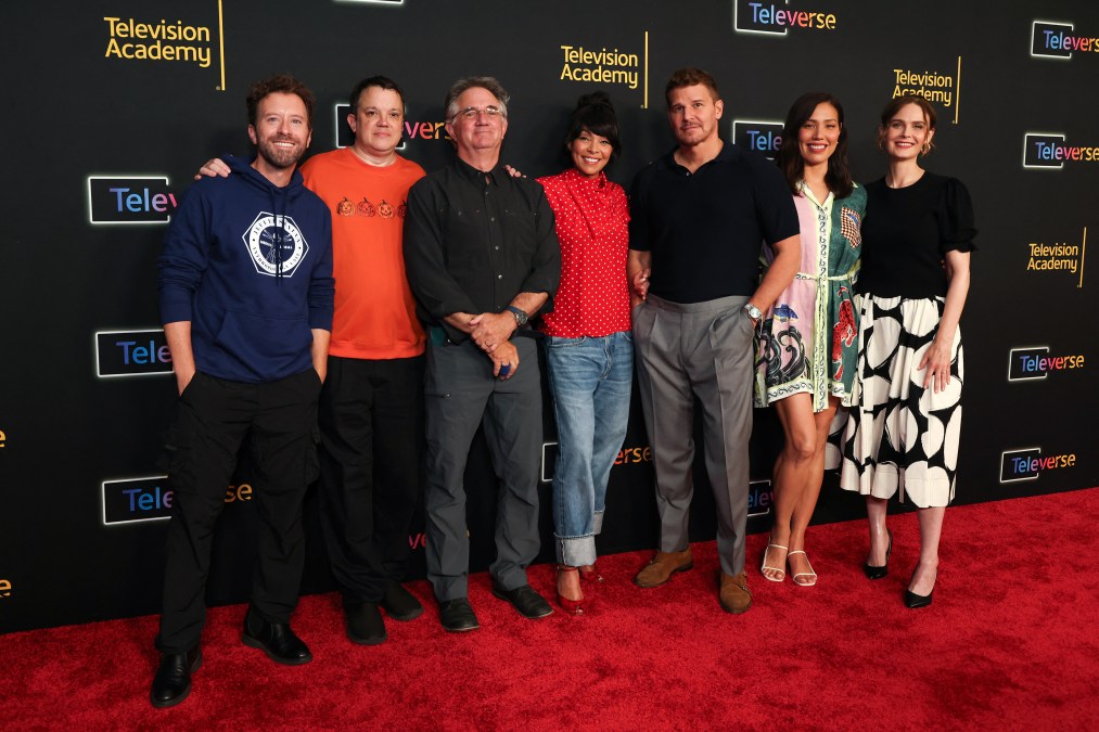 T.J. Thyne, Eric Millegan, Hart Hanson (creator/showrunner), Tamara Taylor, David Boreanaz, Michaela Conlin, and Emily Deschanel