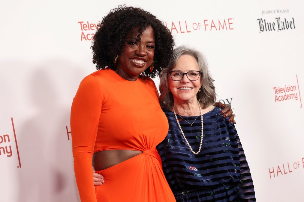 Viola Davis (L) and US actress Sally Field 