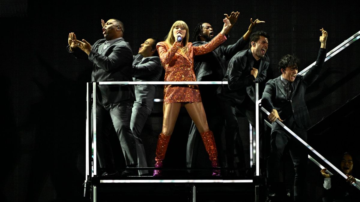 Taylor Swift Eras Tour dancers