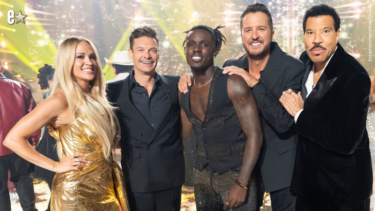 "American Idol" season 23 winner Jamal Roberts with Carrie Underwood, Ryan Seacrest, Luke Bryan, and Lionel Richie