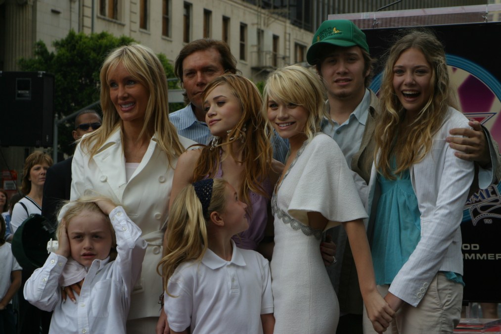 mary-kate olsen get there star IN HOLLYWOOD; @the hollywood & vine star