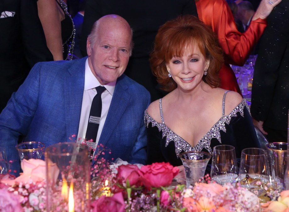 Rex Linn, Reba McEntire