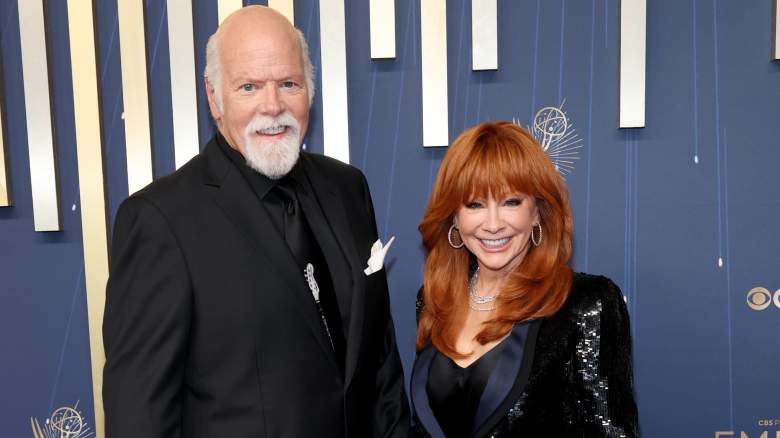 Reba McEntire and Rex Linn are officially engaged.