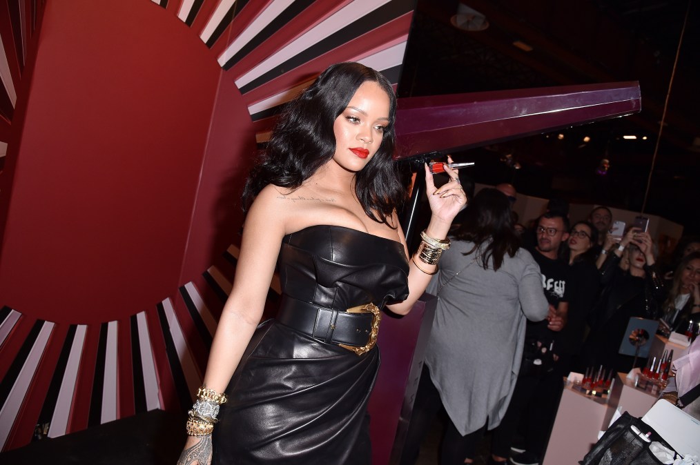 Rihanna black Versace dress 2018