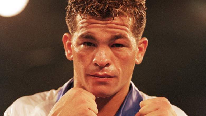 Arturo Gatti gets ready before the fight against Reyes Munoz at Foxwoods Resort and Casino in Mashantucket, Connecticut