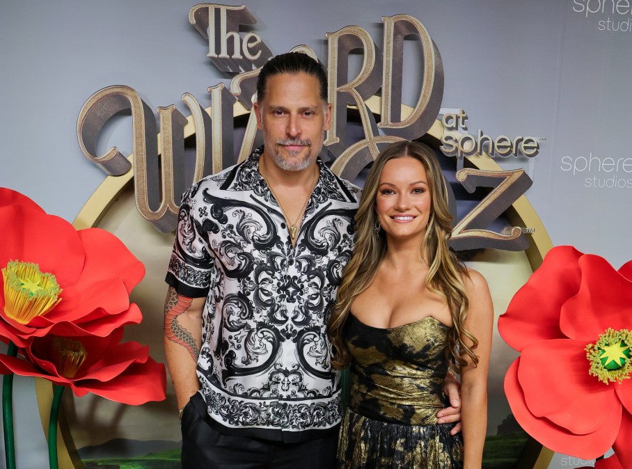 Joe Manganiello (L) and Caitlin O'Connor 
