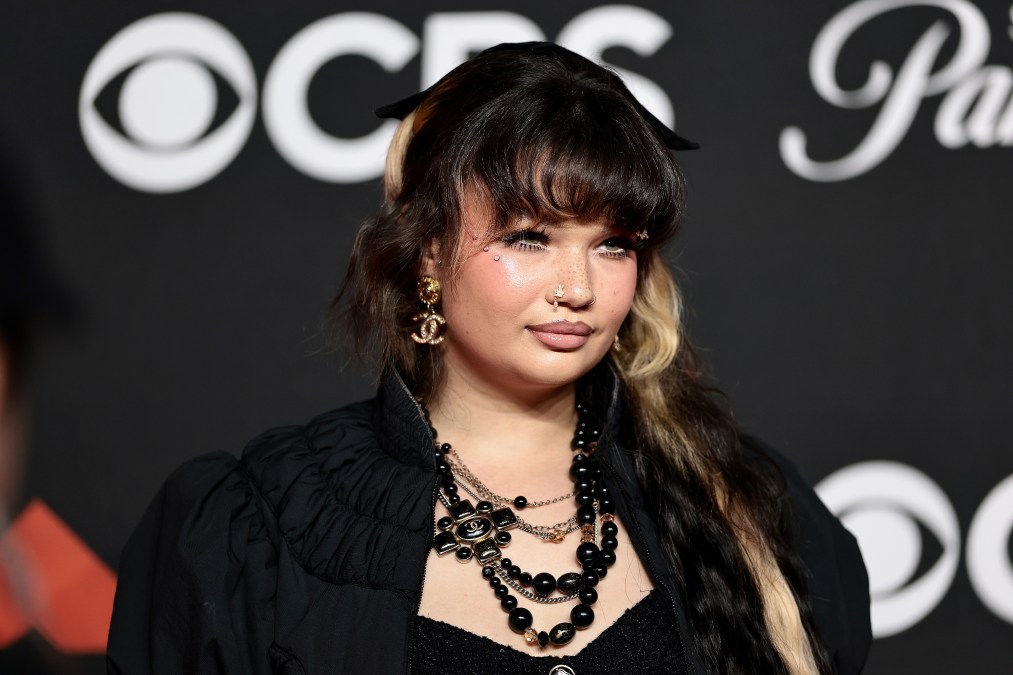 Lola Young attends the 2025 MTV Video Music Awards