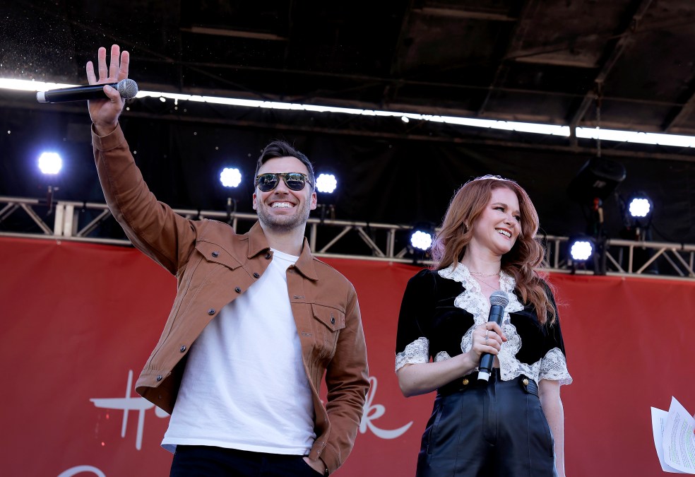 Peter Mooney and Sarah Drew