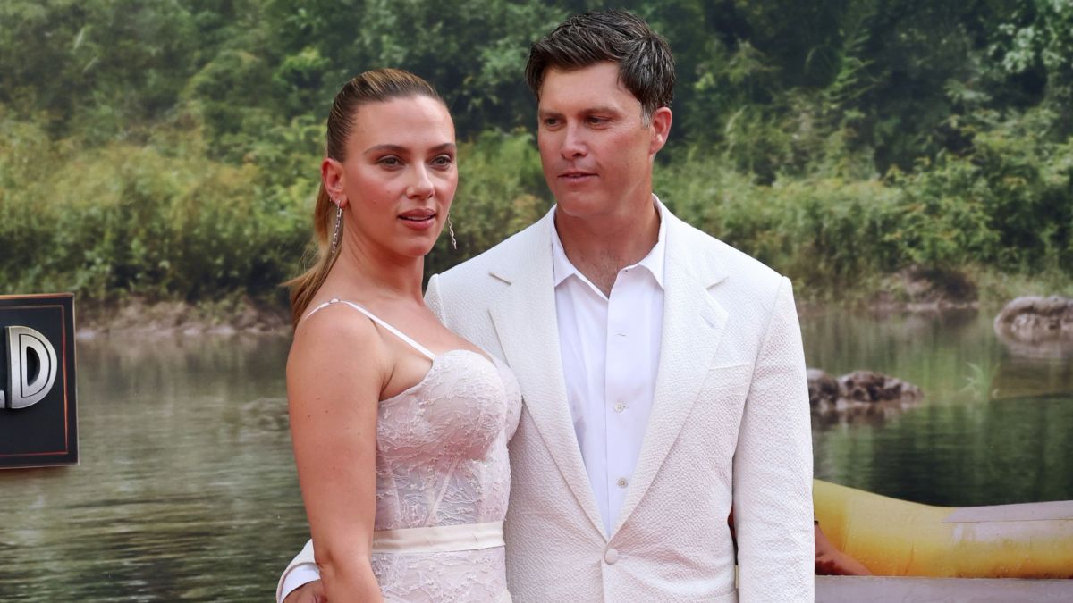 Scarlett Johansson, Colin Jost